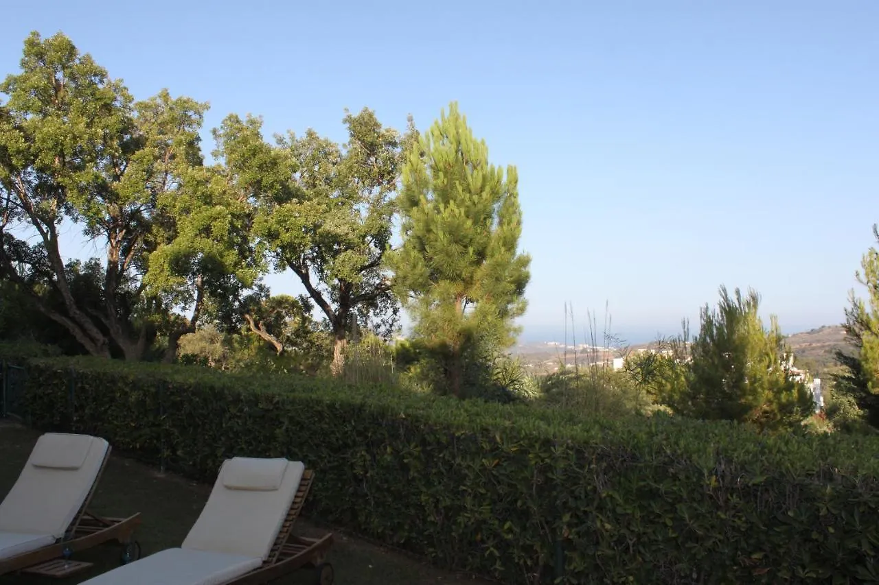 Elegant And Spacious Garden Apartment With Beautiful Views Ojen Spain
