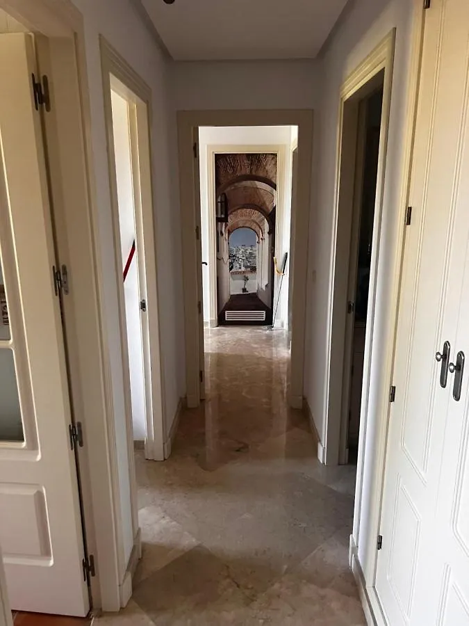 Elegant And Spacious Garden Apartment With Beautiful Views Ojén スペイン